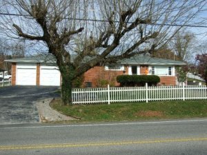 215 Marney Court  Harriman TN 37748 photo