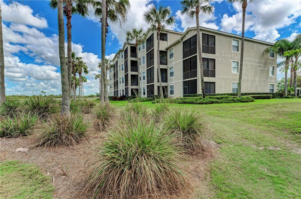 Property Photo:  7607 Grand Estuary Trail 305  FL 34212 