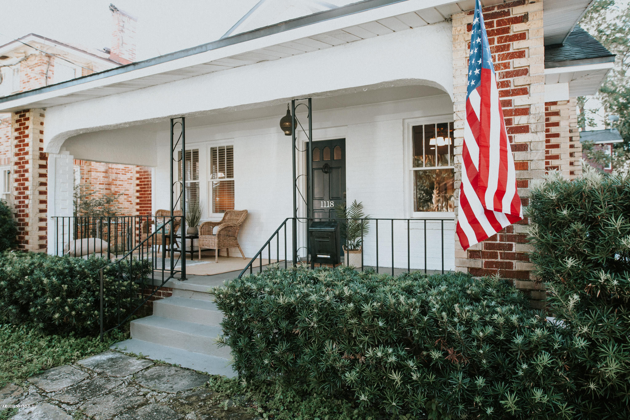 Property Photo: 1118 Riviera Street FL 32207