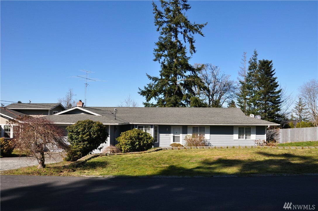 Property Photo:  1877 Elhardt St  WA 98282 