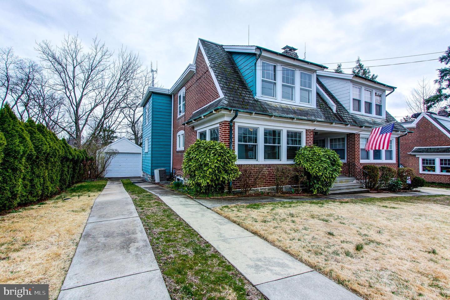 Property Photo:  453 Flamingo Street  PA 19128 