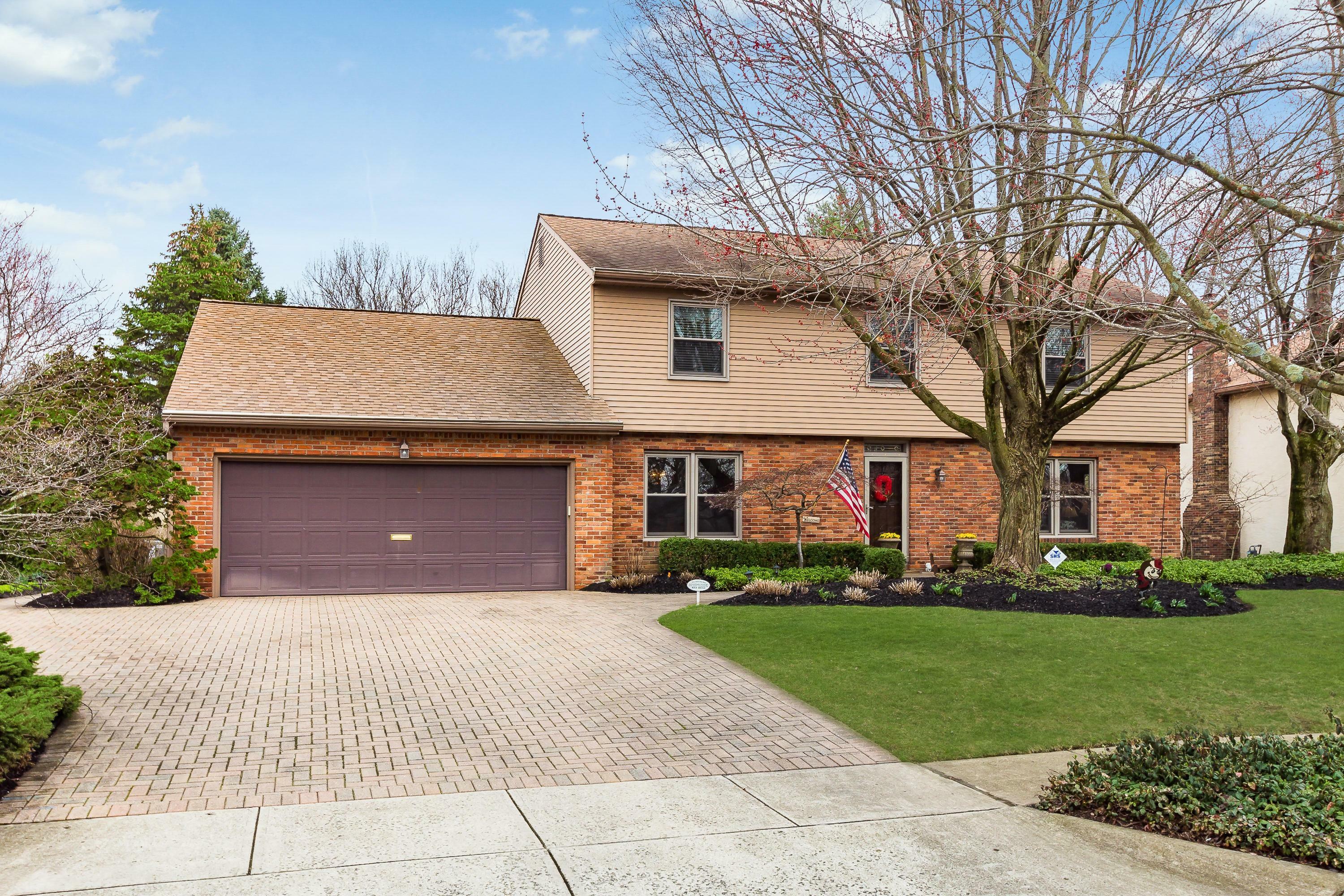 Property Photo: 4088 Longhill Road OH 43220