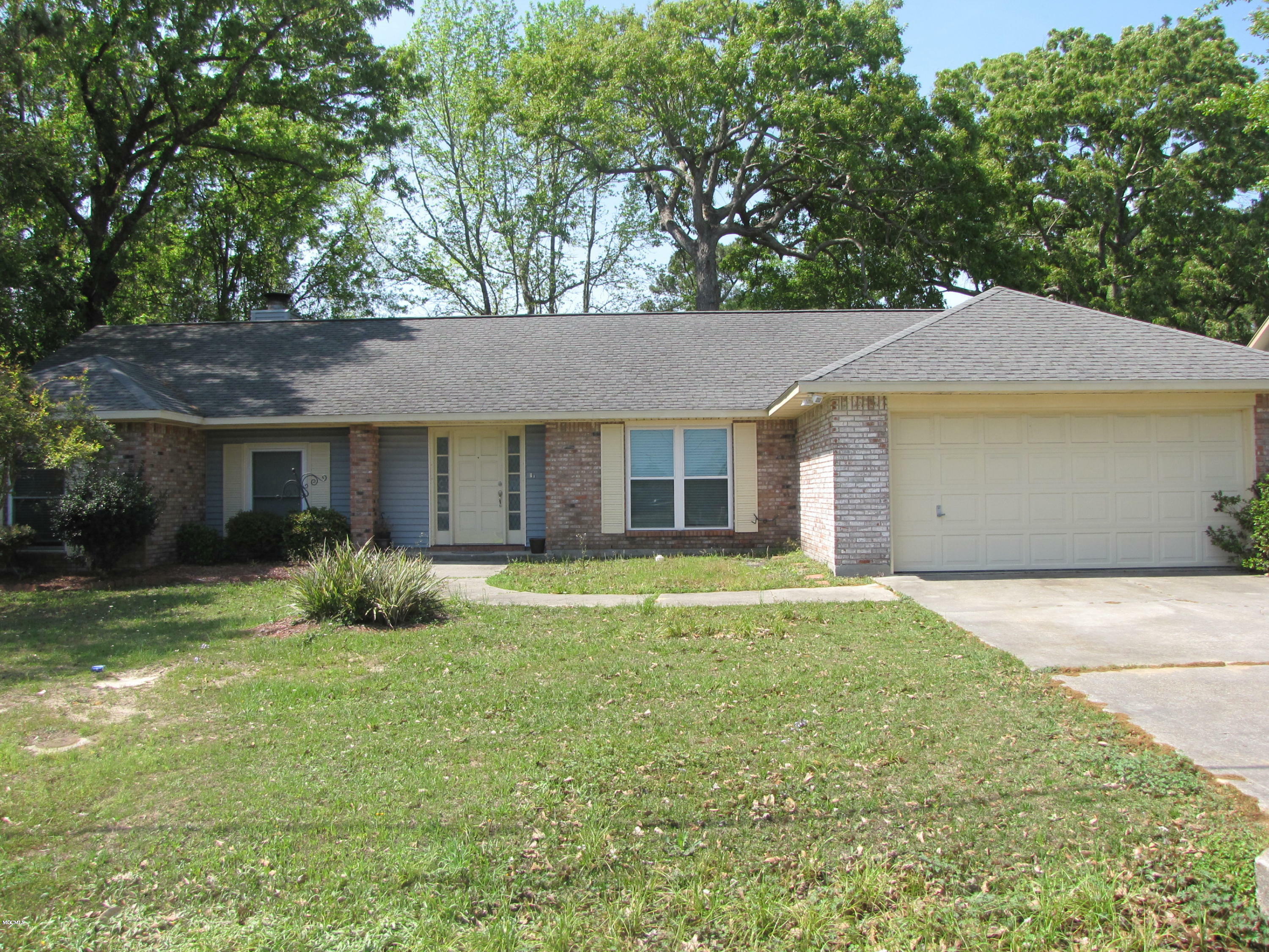 Property Photo:  551 Golf Club Drive  MS 39525 