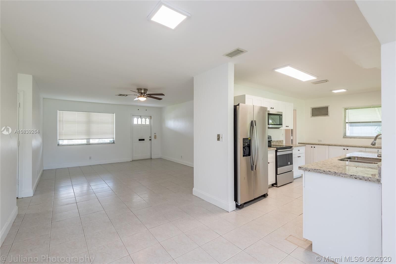 Property Photo: 4606 NW 30th Ter FL 33309