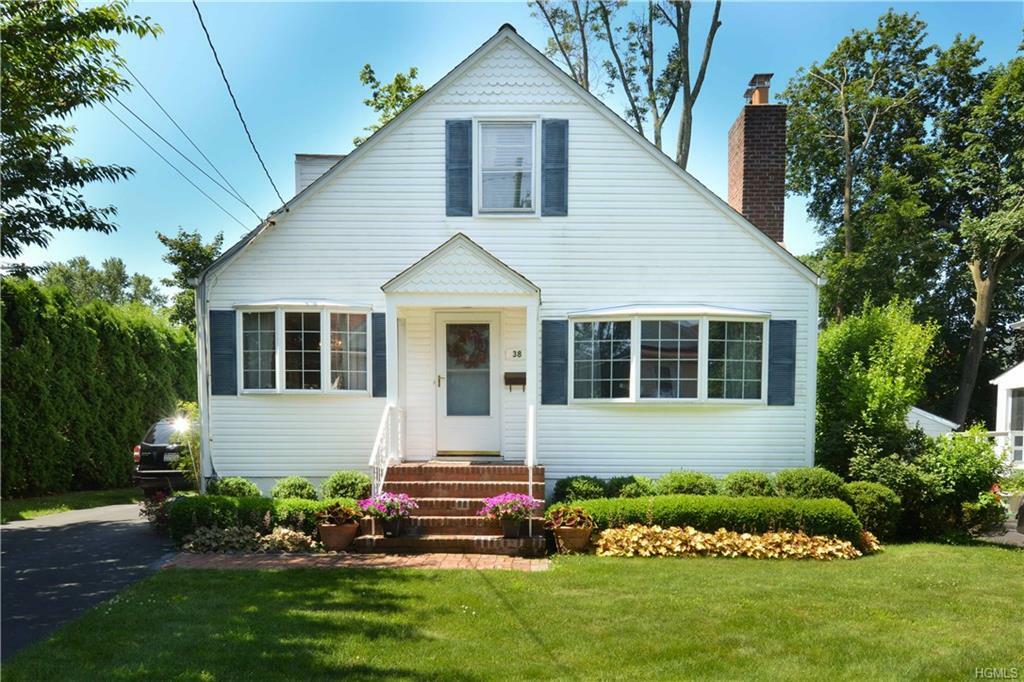 Property Photo:  38 Lakeview Avenue  NY 10530 