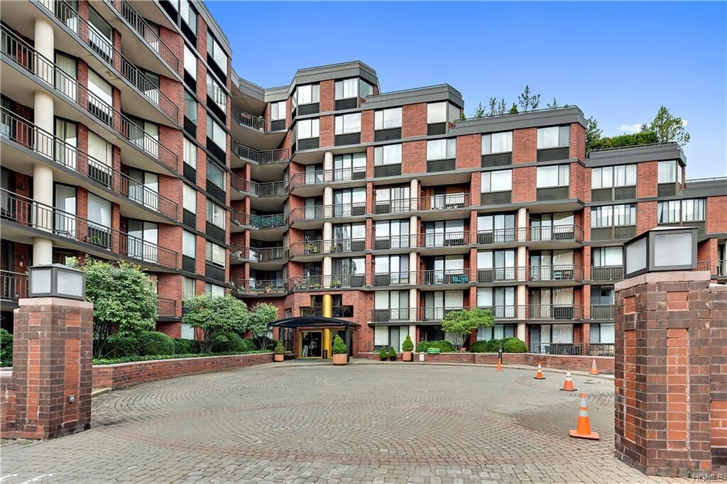 Property Photo: 50 E Hartsdale Avenue 2U NY 10530