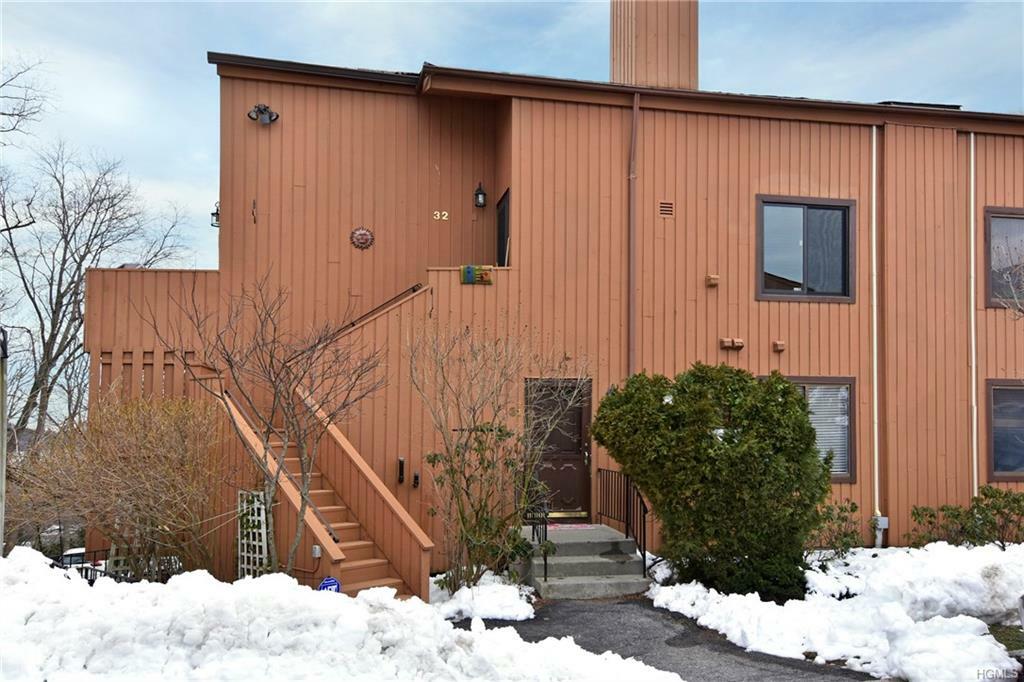 Property Photo:  31 Hudson View Hill  NY 10562 