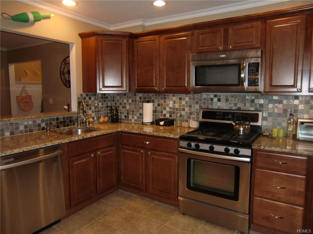 Property Photo: 219 N Middletown Road F NY 10965
