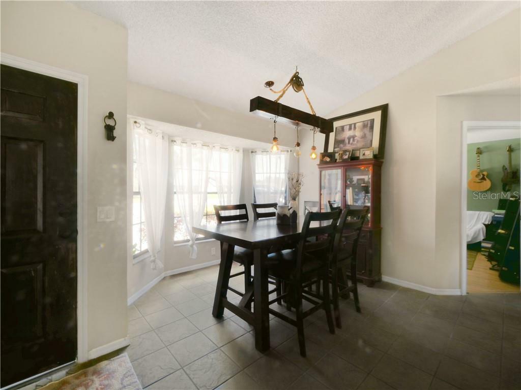 Property Photo: 2930 Snow Drive FL 32738