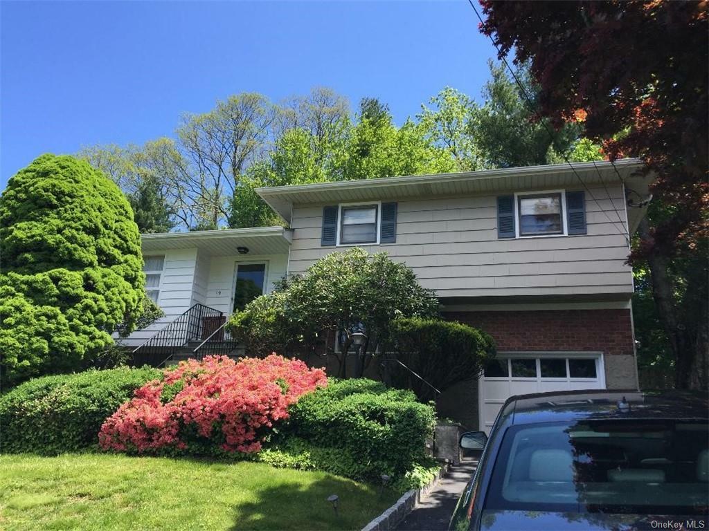 Property Photo:  19 Overhill Road  NY 10523 