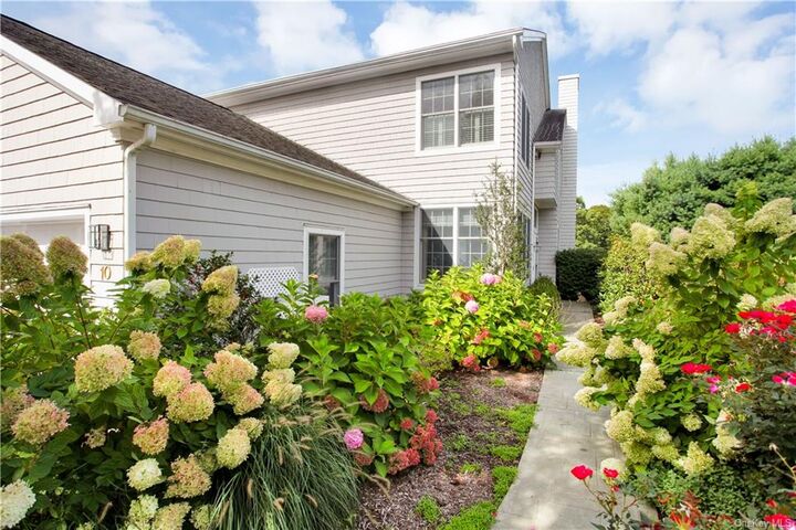 10 Country Club Lane  Pleasantville NY 10570 photo