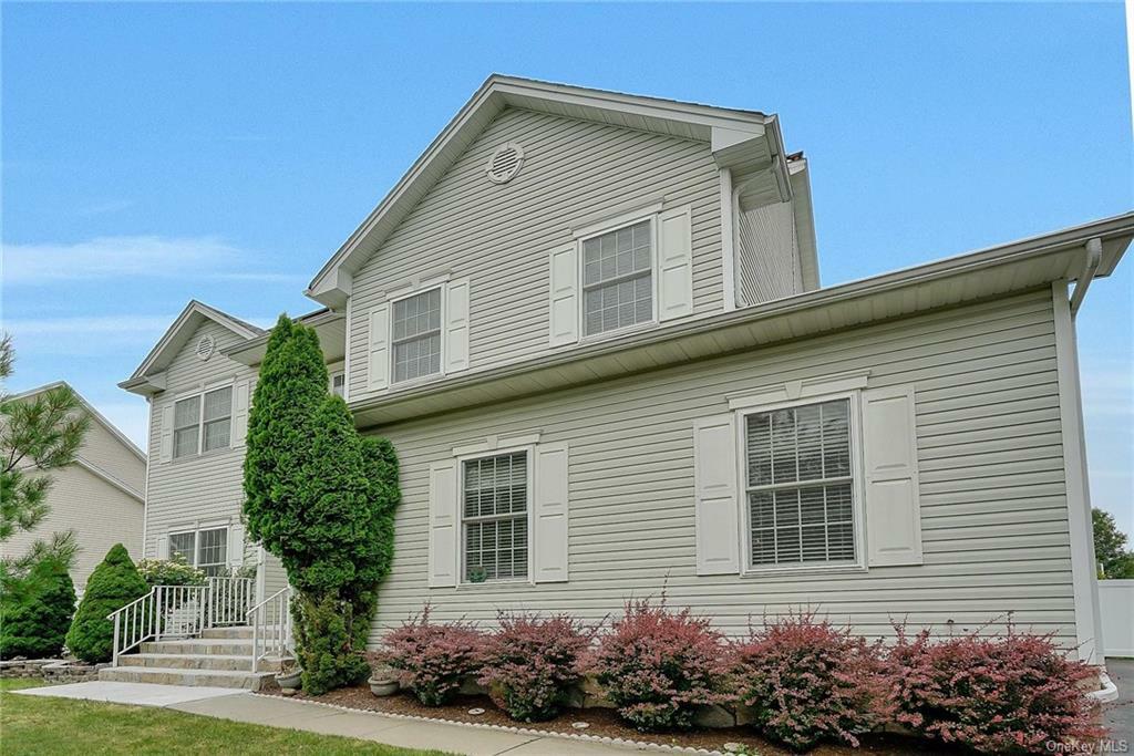 2808 Cherry Tree Way  New Windsor NY 12553 photo