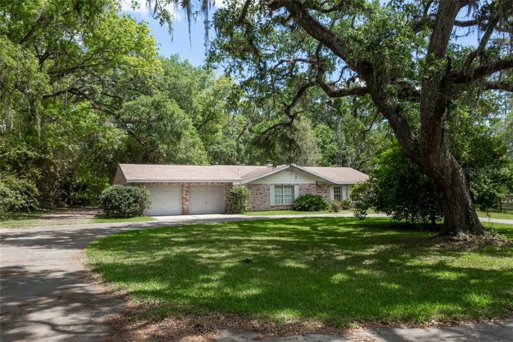 Property Photo:  15451 NW 115th Court  FL 32686 