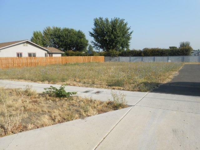 Property Photo:  1080 Garfield Street  OR 97501 