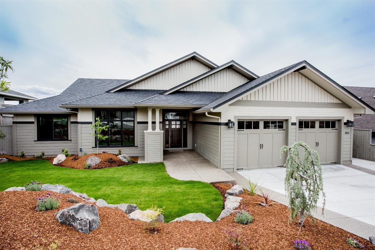 Property Photo:  4011 Fieldbrook Avenue  OR 97504 