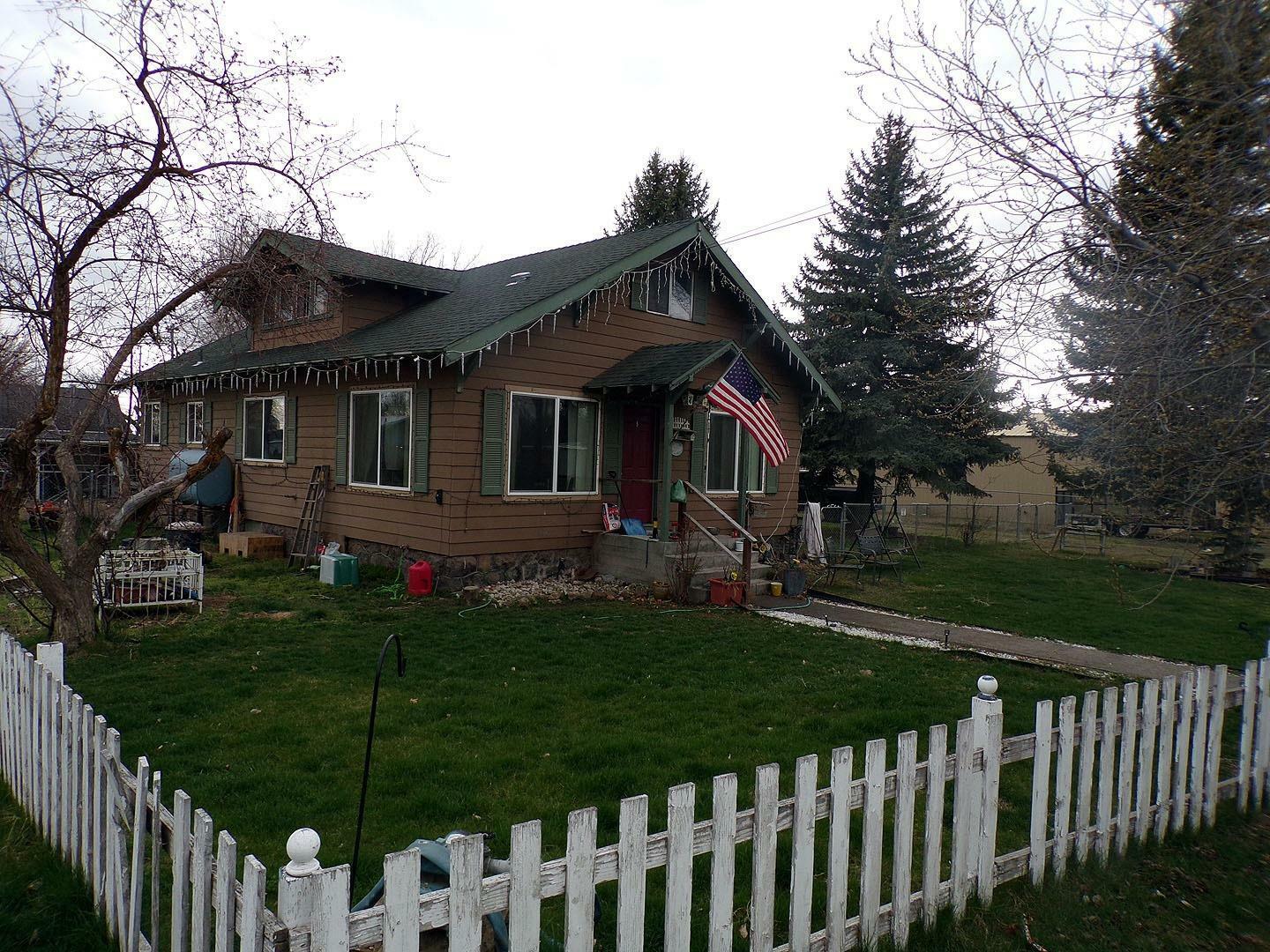 Property Photo:  2450 Lakeview Avenue  OR 97632 