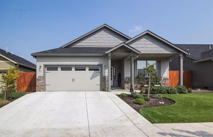 1447 Flower Street  Medford OR 97504 photo