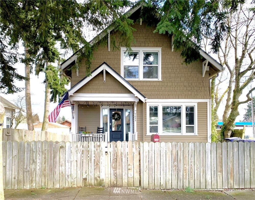 Property Photo: 1033 S Steele Street WA 98405