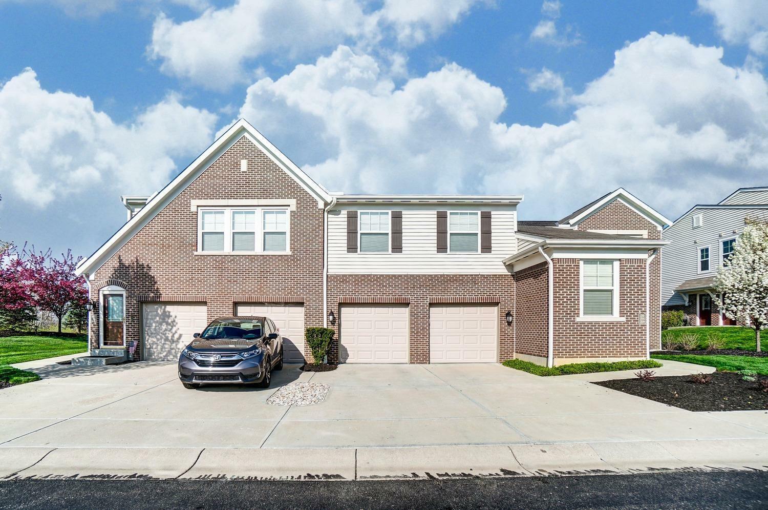 Property Photo: 1185 Double Eagle Ct OH 45036