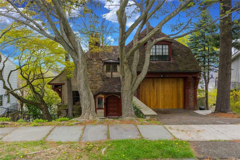 Property Photo:  75 Windsor Terrace  NY 10701 