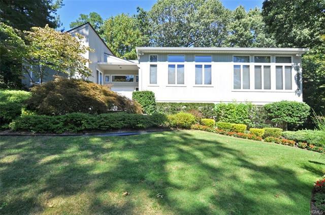 Property Photo:  8 Cypress Point Drive  NY 10577 