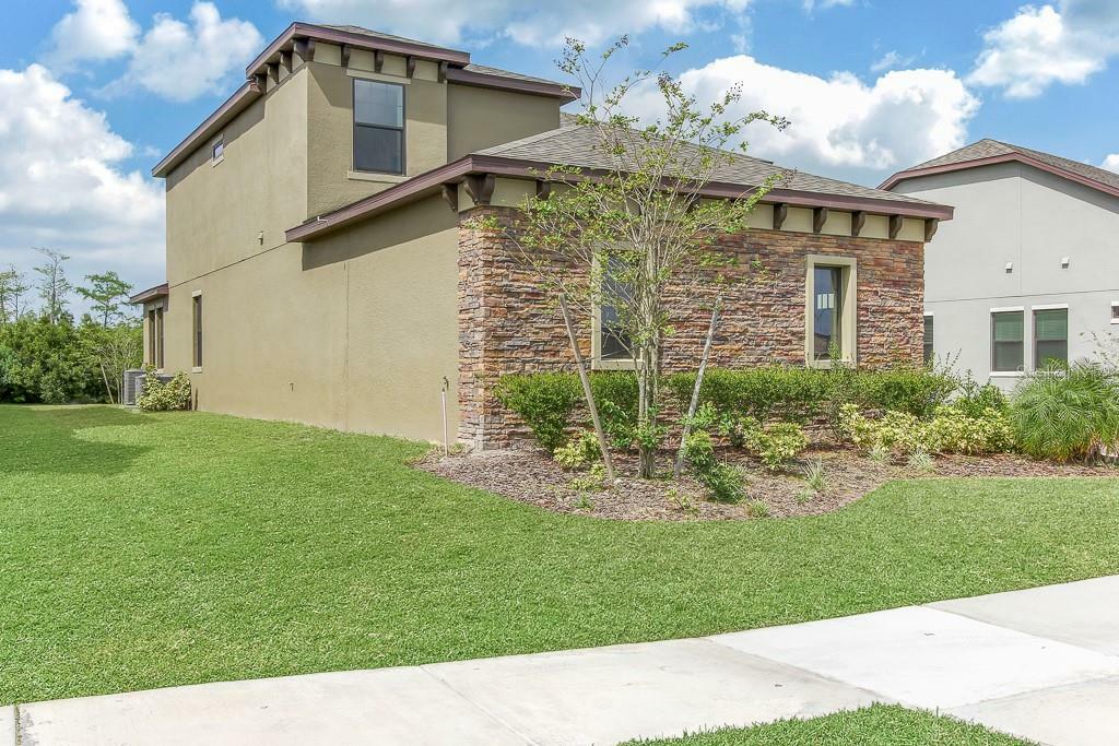 Property Photo: 3184 Somerset Park Drive FL 32824