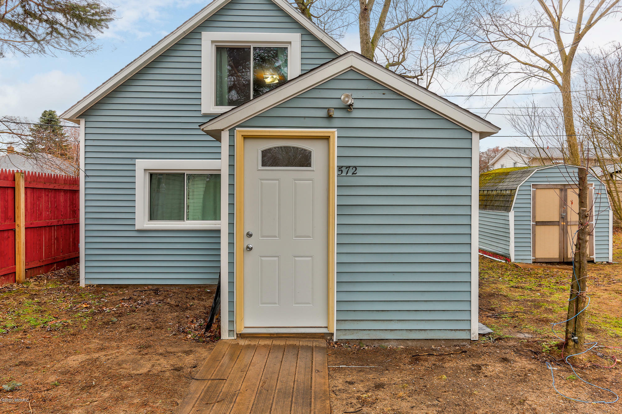 Property Photo: 572 W 18th Street MI 49423