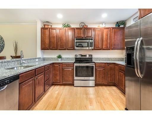Property Photo: 855 Main St 5 MA 01801