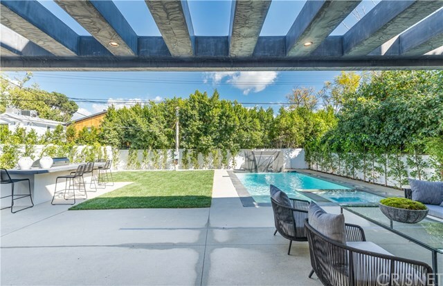 Property Photo:  4444 Camellia Avenue  CA 91602 