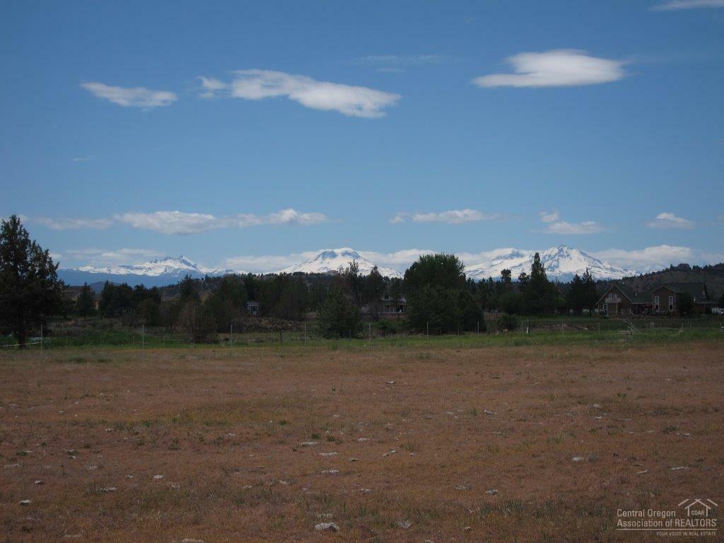 Property Photo:  0 NE 11th Lot 12 Street  OR 97756 