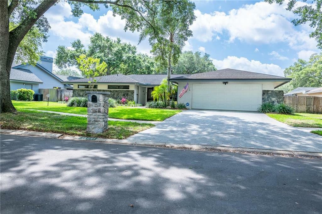 Property Photo:  14021 Shady Shores Drive  FL 33613 