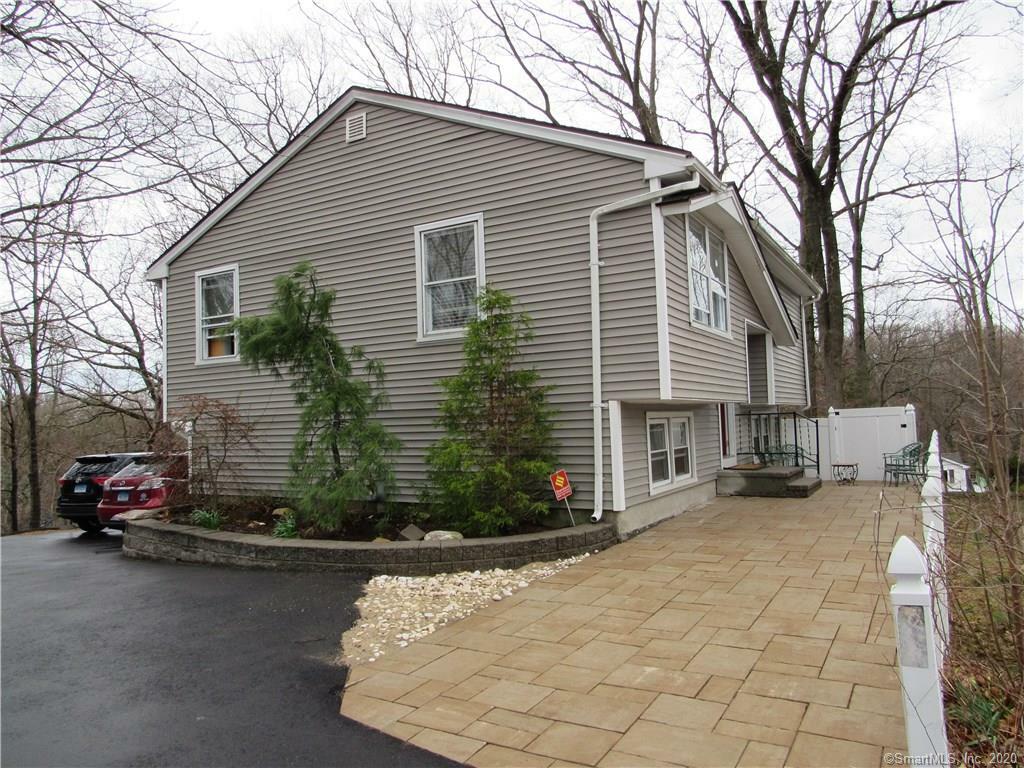 Property Photo:  499 Woodlawn Avenue Extension  CT 06606 