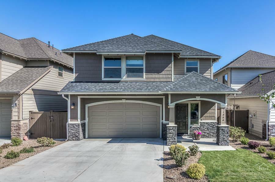 Property Photo: 21356 NE Evelyn Place OR 97701