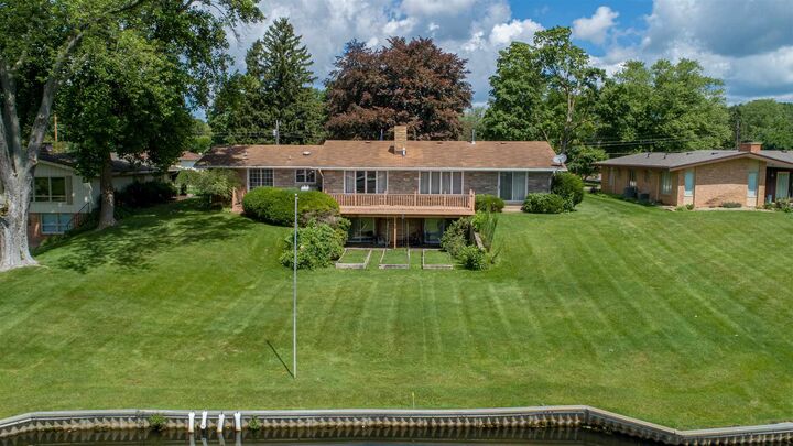 23336 Greenleaf Boulevard  Elkhart IN 46514 photo