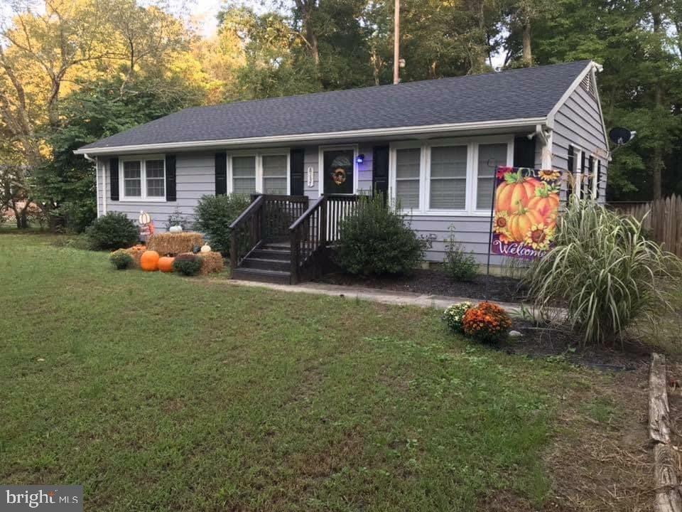 Property Photo: 8137 Hawthorn Lane MD 21830