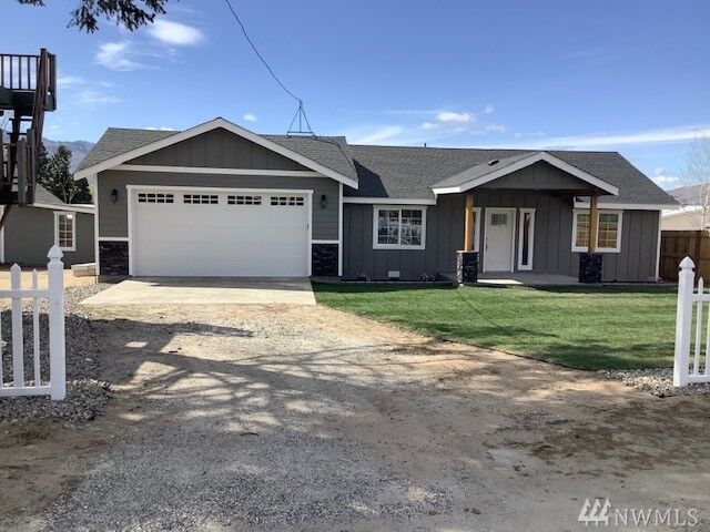 3230 NW Cascade Avenue  East Wenatchee WA 98802 photo