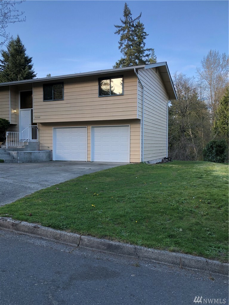 Property Photo:  20309 14th Dr SE  WA 98012 