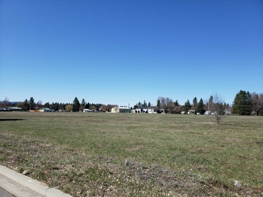 Property Photo: 000 D St WA 99006