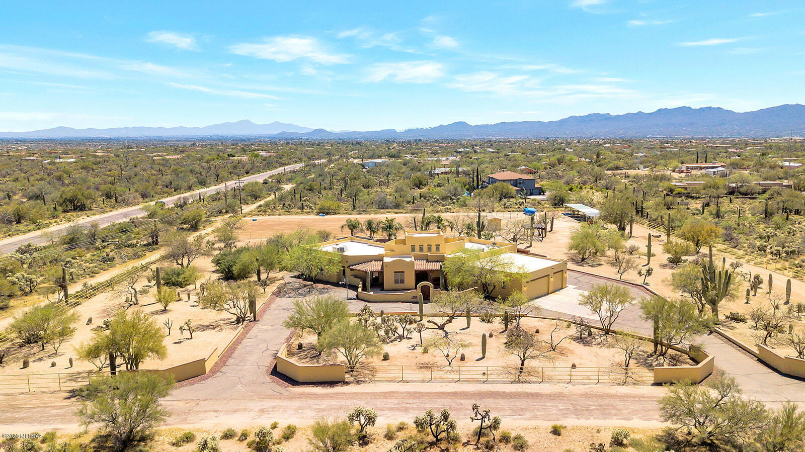 Property Photo: 2921 W Crystal View Court AZ 85742