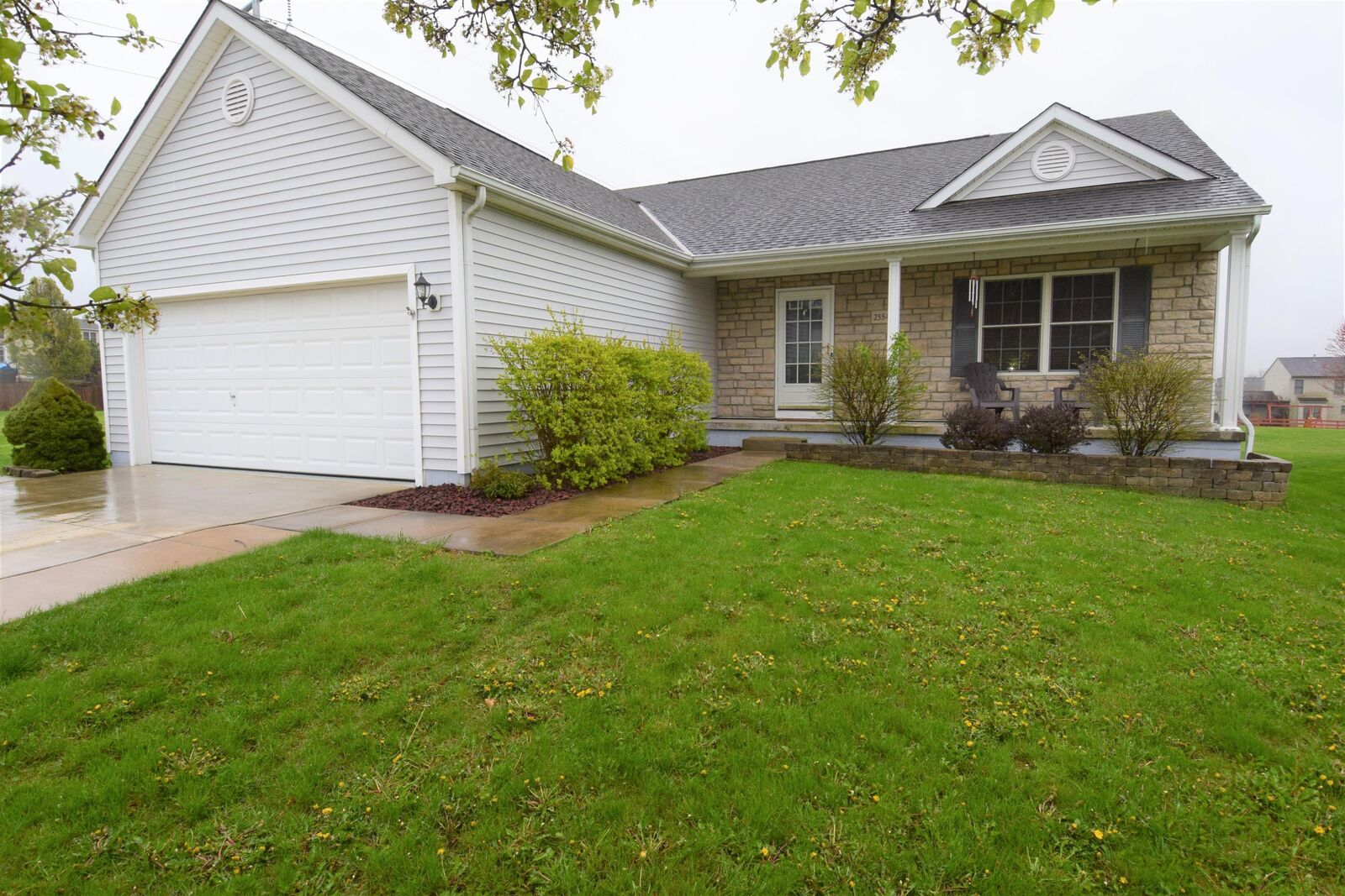 Property Photo:  2554 Fox Trail Drive  OH 43130