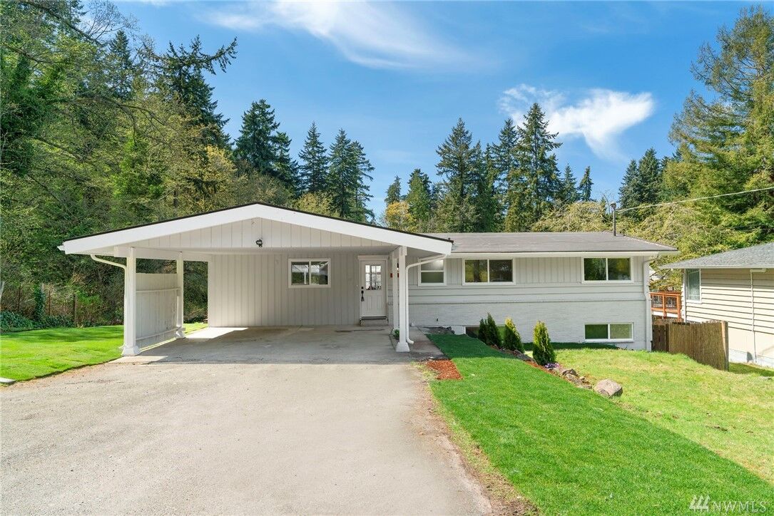 Property Photo:  17205  2nd Avenue NW  WA 98177 