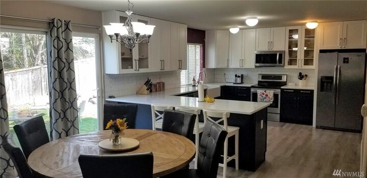 Property Photo: 23428 SE 262nd Street WA 98038