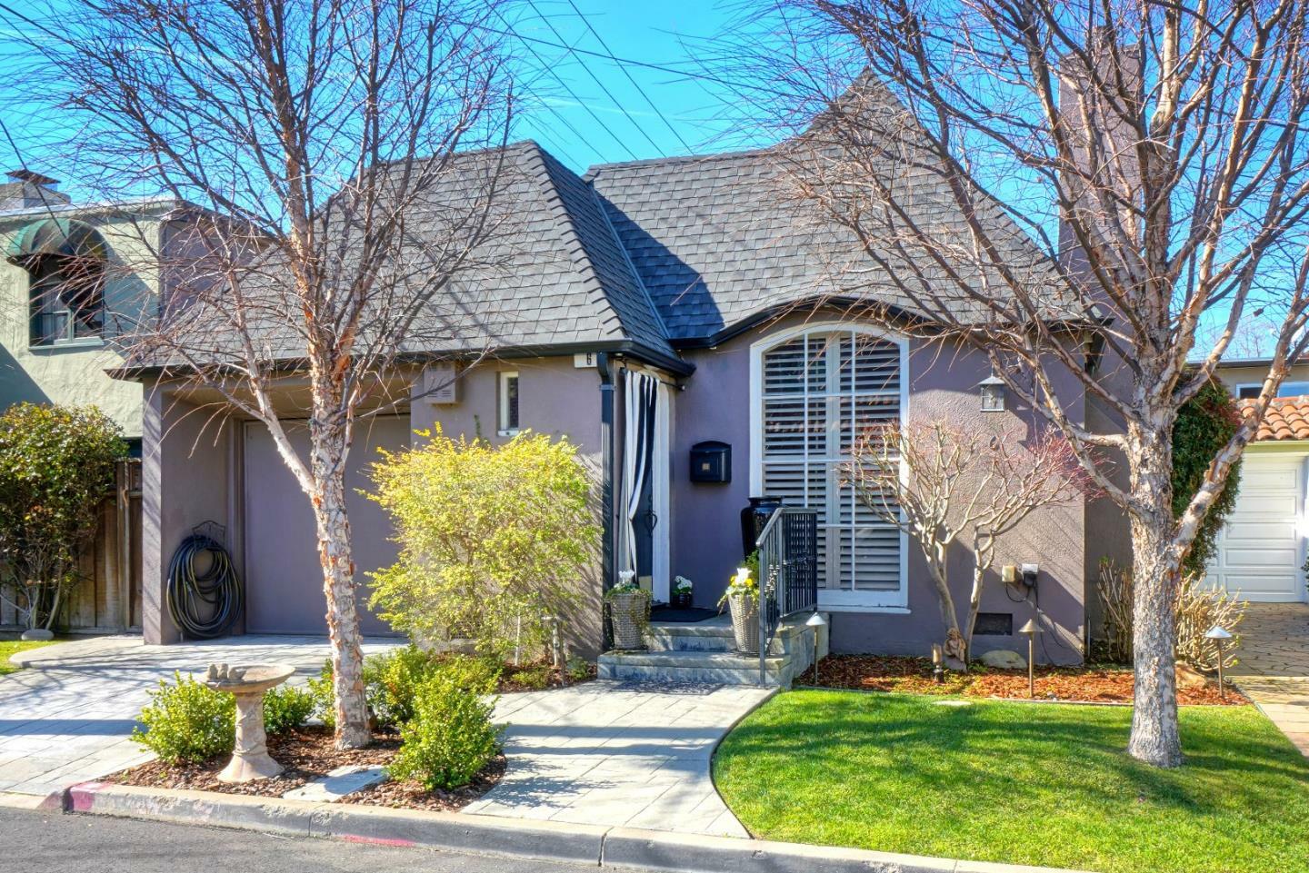 Property Photo:  6 Winchester Place  CA 94010 