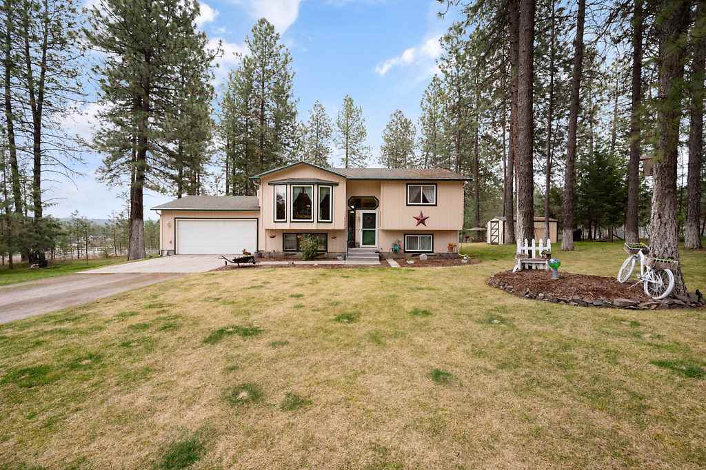 Property Photo: 15022 W Maybob Rd WA 99026-8639