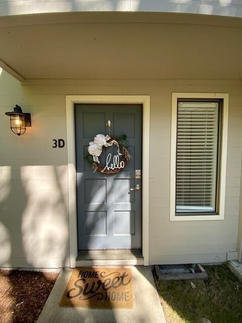 Property Photo: 1309 Maple Leaf Court Court 3D OR 97504