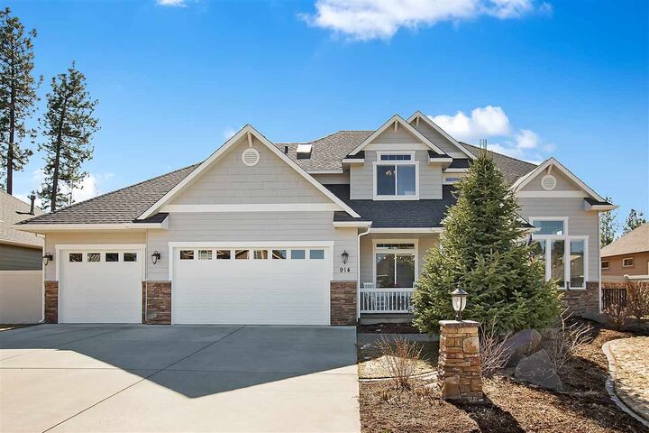 914 E Golden Cir  Spokane WA 99208 photo