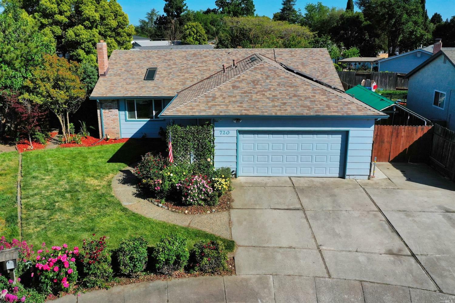 Property Photo: 720 East Court CA 95620