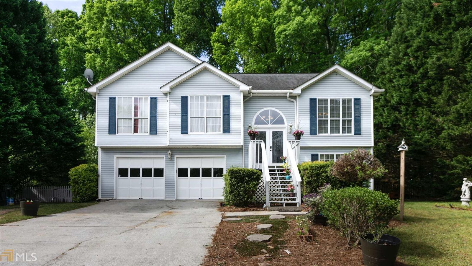 Property Photo: 2732 Lake Vista Drive GA 30519