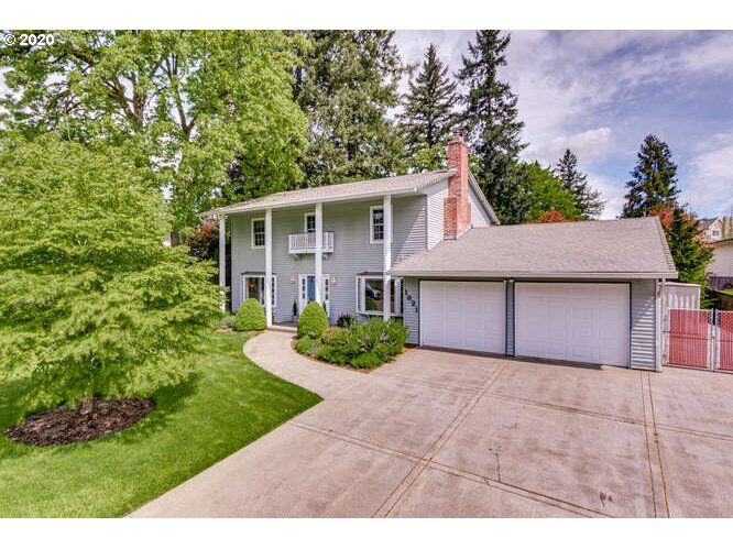Property Photo: 1621 SE Manor Ave WA 98683