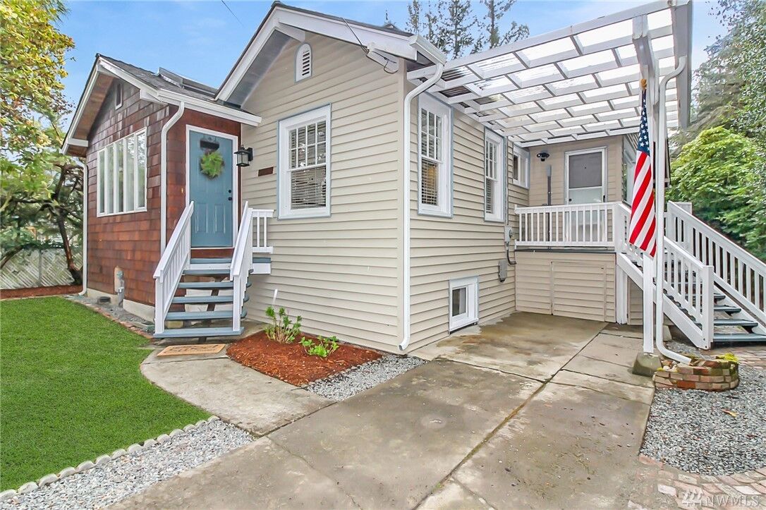 Property Photo:  39701 SE Walnut Street  WA 98065 